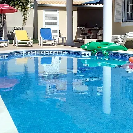 Villa Rosal Pera